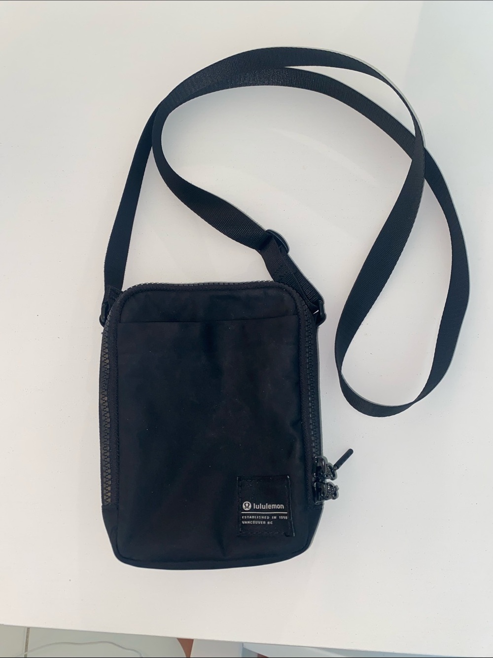 lululemon athletica Black Compact Crossbody Pouch